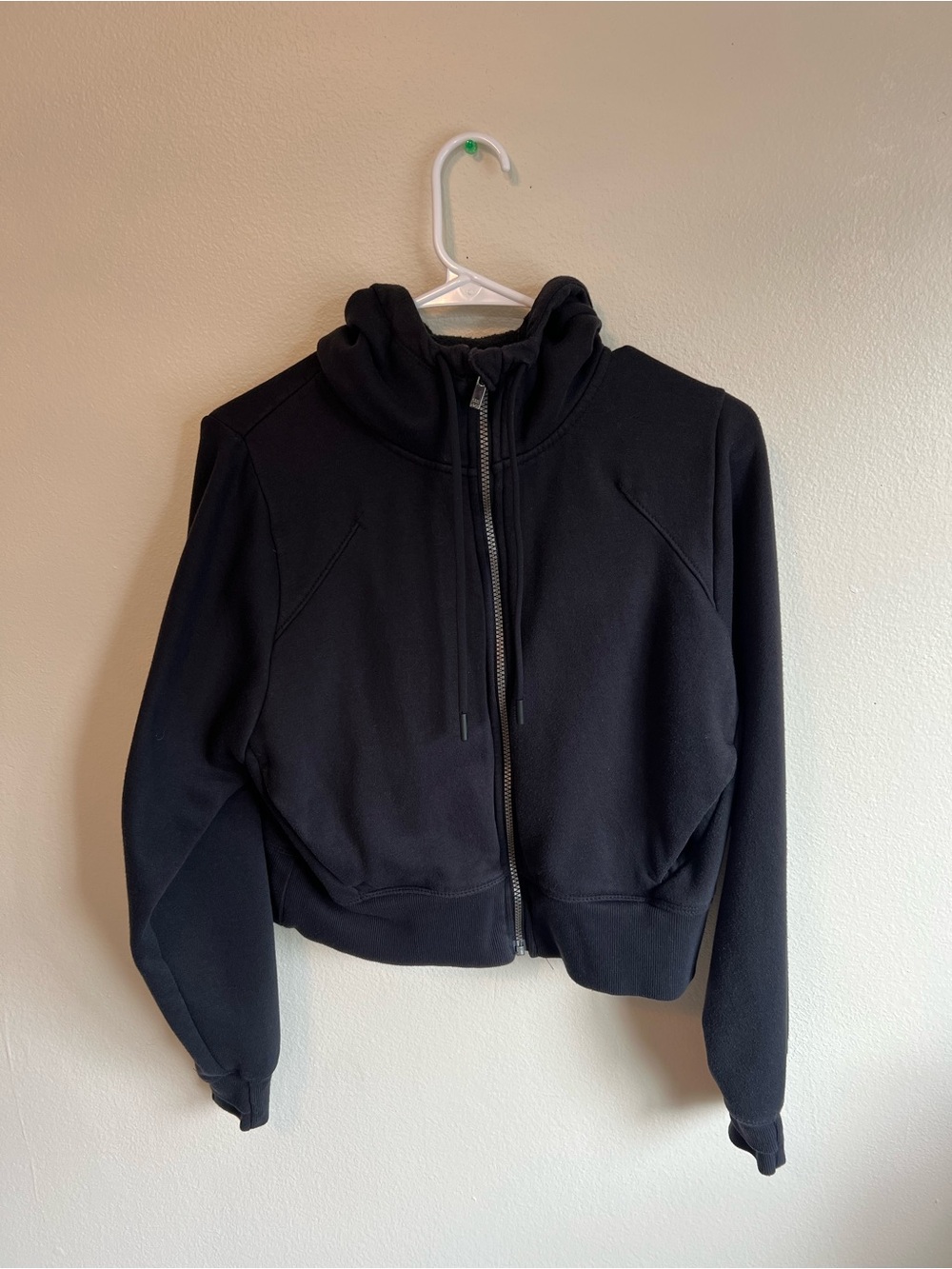 all in motion Black Cropped Zip-Up Hoodie, size Large
